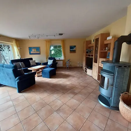 Ostseehuus I Lejlighed Steinbergkirche