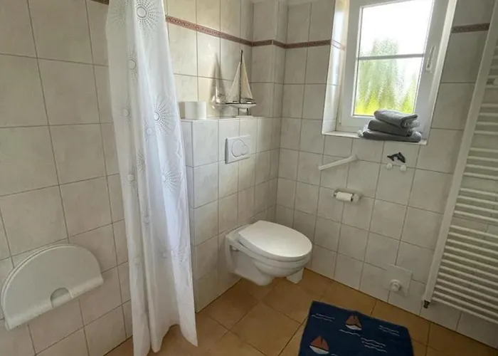 Ostseehuus I * Steinbergkirche